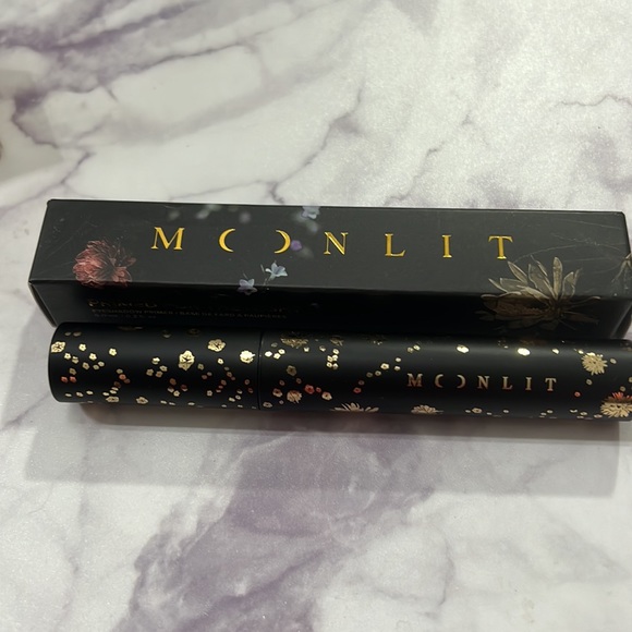 🌸3/$30🌸2/$15❤️5/$25❤️ MOONLIT MAKEUP | Primed For The Night eyeshadow primer - Picture 4 of 4